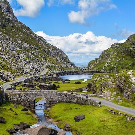 Location, Location! Gorgeous 1 Bed Apt- Killarney Eksteriør billede